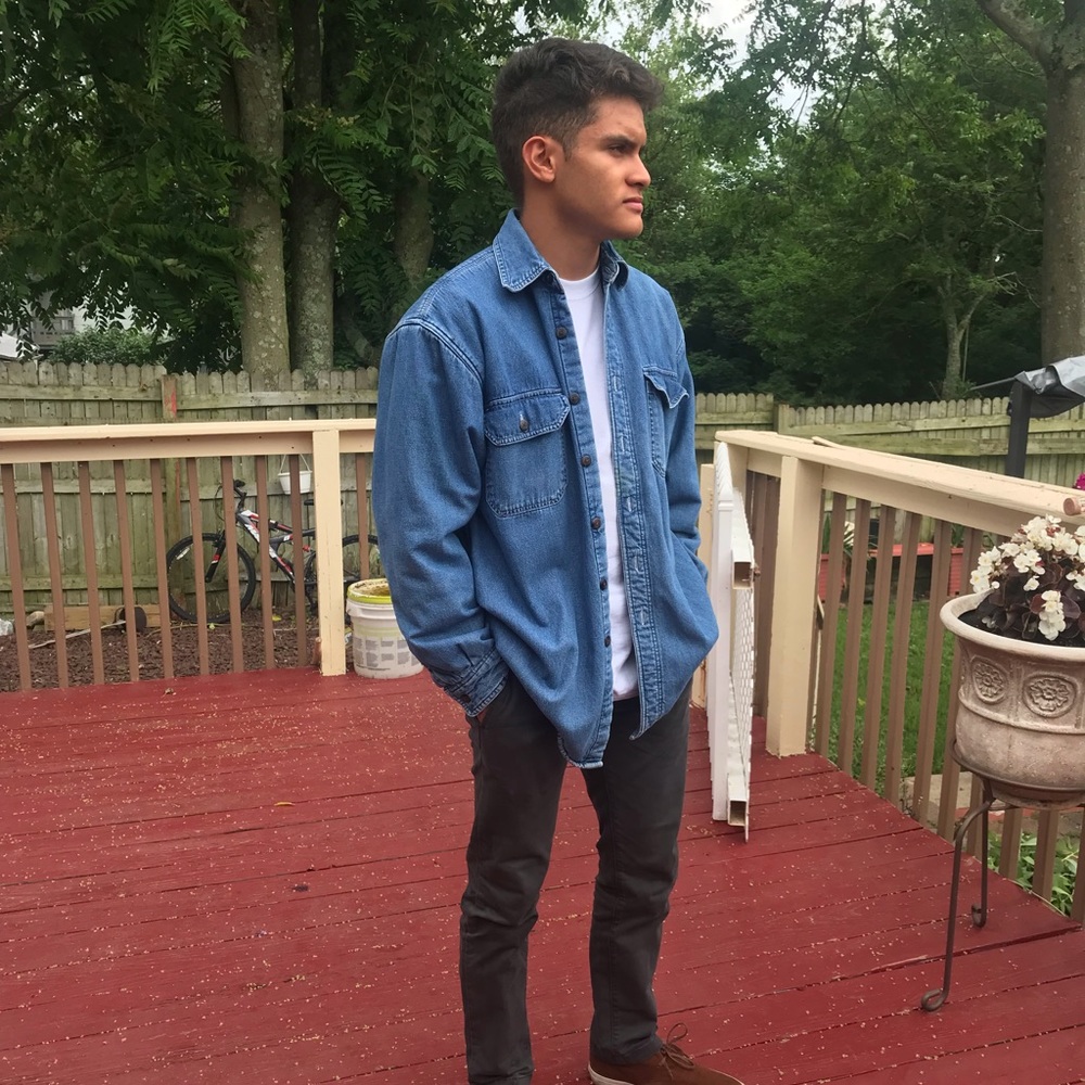 Men’s denim shirt jacket
